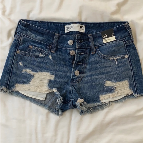 Abercrombie & Fitch Pants - Abercrombie low rise short